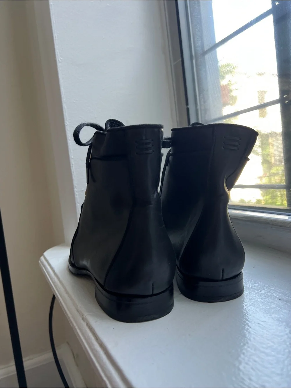 Sarah Flint classic black